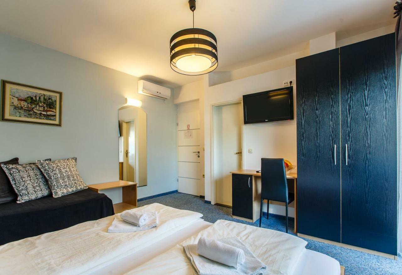 Rooms Split Stobreč Exterior foto